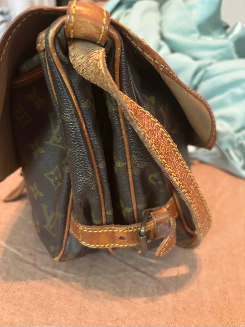 Authentic Vintage Louis Vuitton Monogram Saumur 30 Crossbody Bag-AS IS